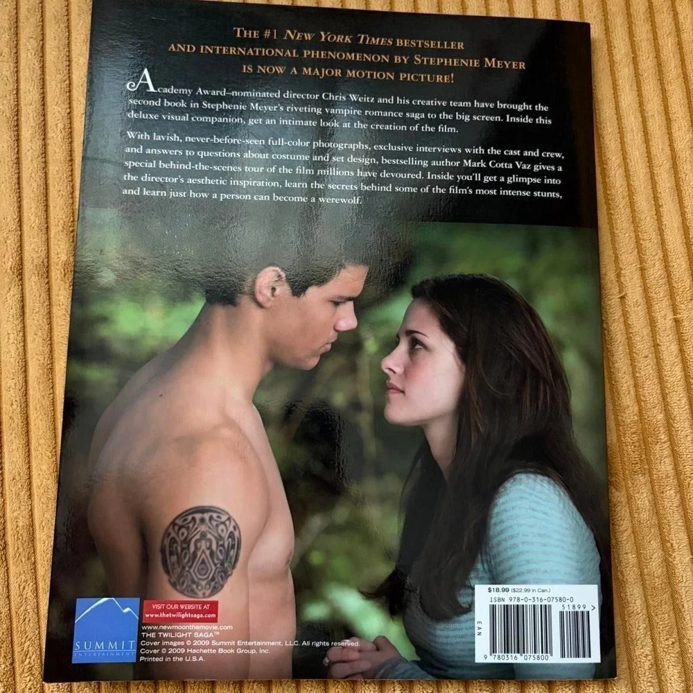 Twilight Saga New Moon Movie Companion Book